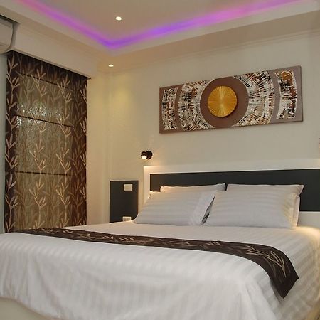 פאטאיה Sirikarn Residence & Luxury Apartments מראה חיצוני תמונה