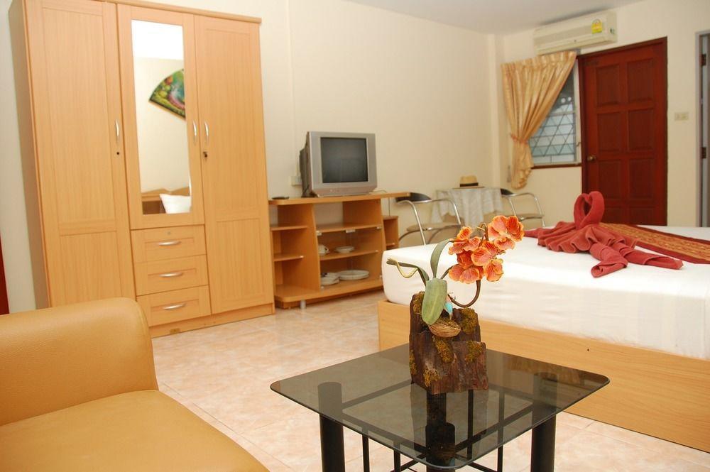 פאטאיה Sirikarn Residence & Luxury Apartments מראה חיצוני תמונה