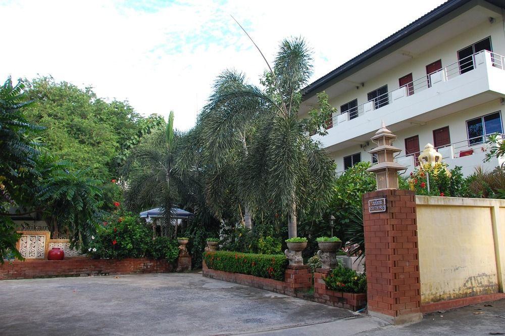 פאטאיה Sirikarn Residence & Luxury Apartments מראה חיצוני תמונה