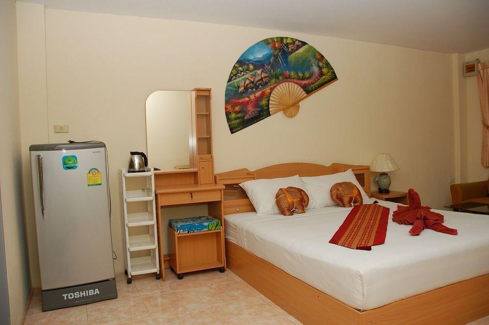 פאטאיה Sirikarn Residence & Luxury Apartments מראה חיצוני תמונה