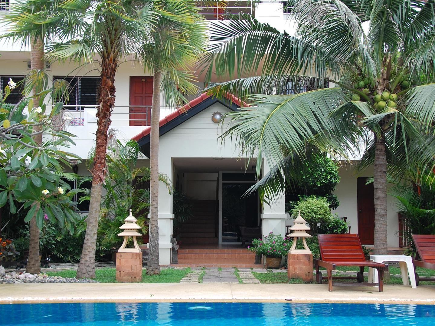 פאטאיה Sirikarn Residence & Luxury Apartments מראה חיצוני תמונה
