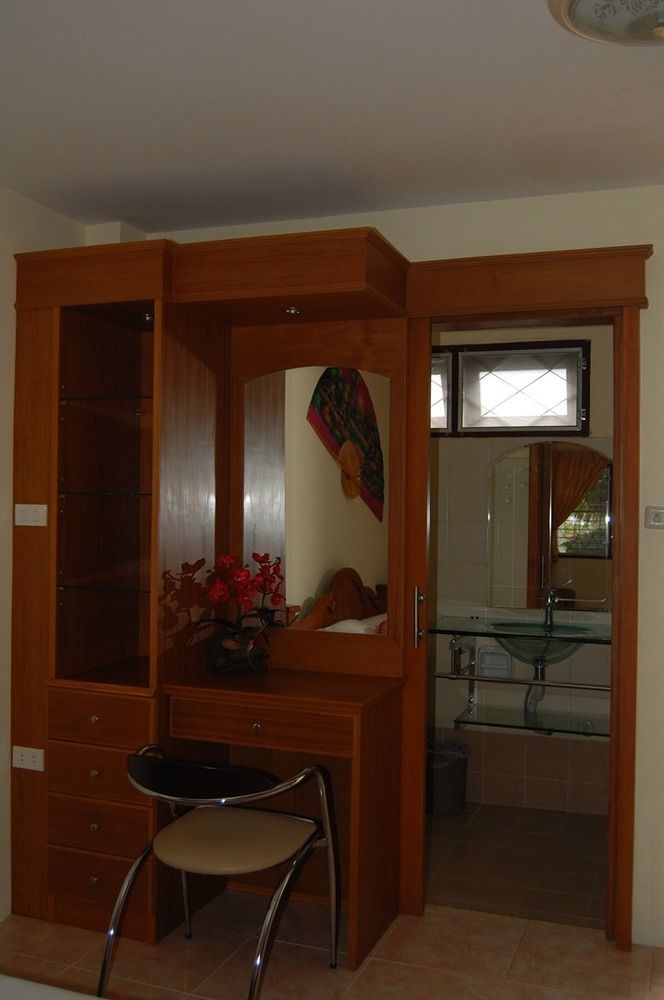 פאטאיה Sirikarn Residence & Luxury Apartments מראה חיצוני תמונה