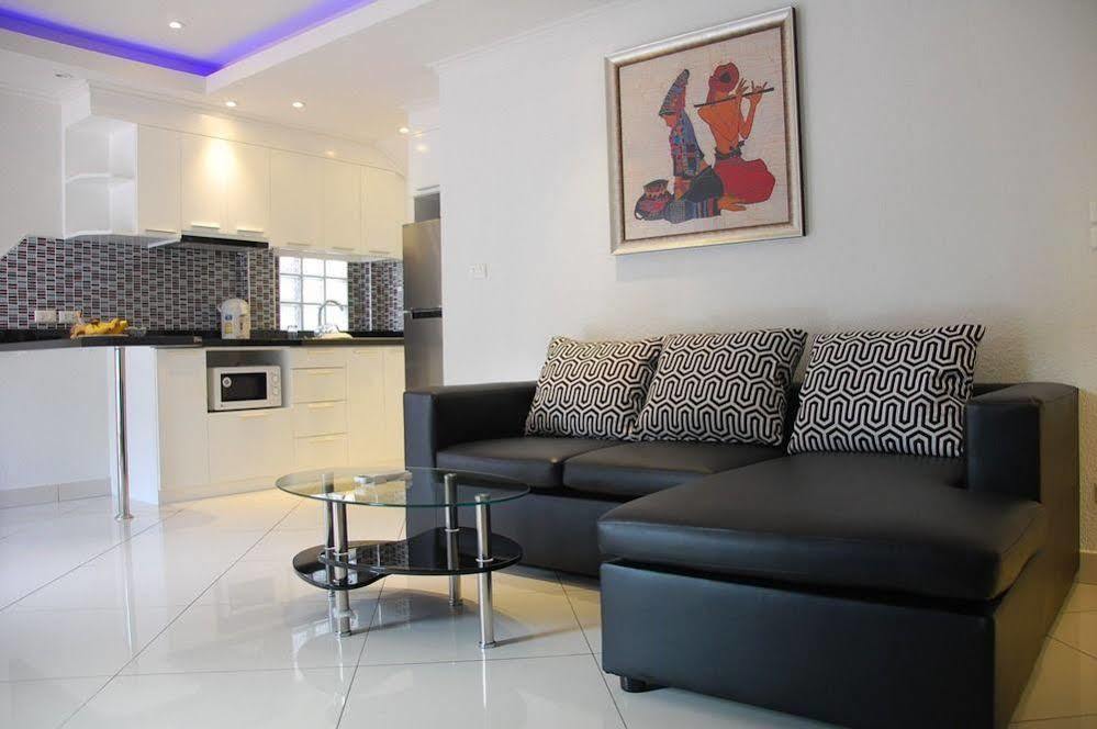 פאטאיה Sirikarn Residence & Luxury Apartments מראה חיצוני תמונה
